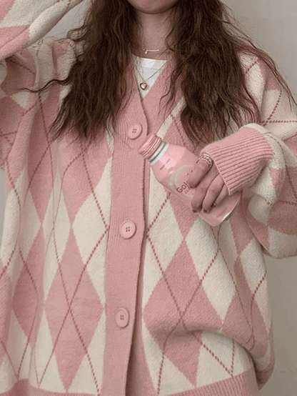 V neck argyle pattern knit cardigan