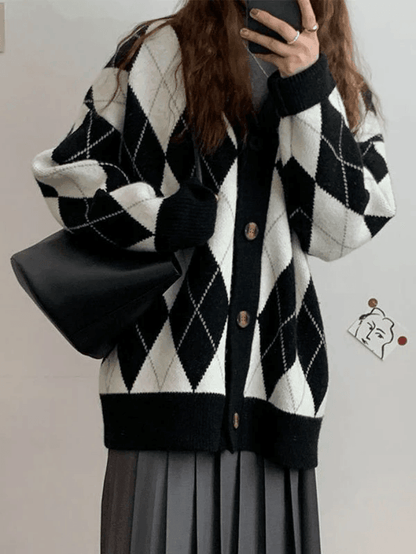 V neck argyle pattern knit cardigan
