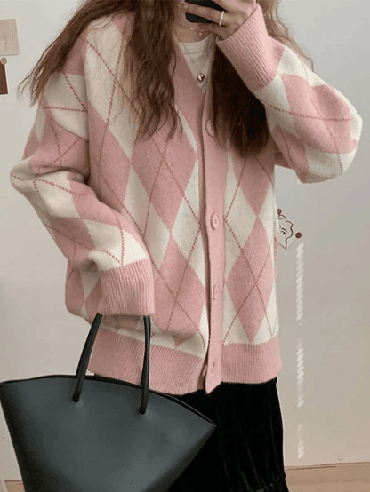 V neck argyle pattern knit cardigan
