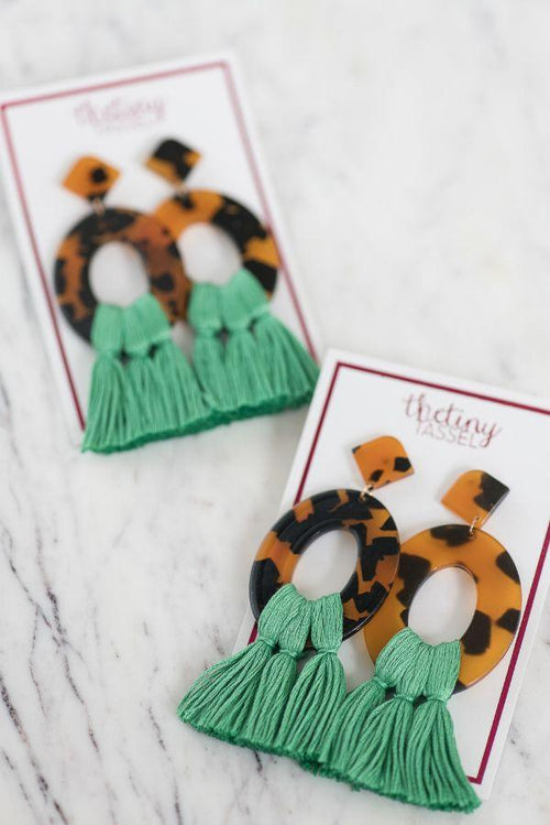 The Bennett Tassel Earring in Kelly Green